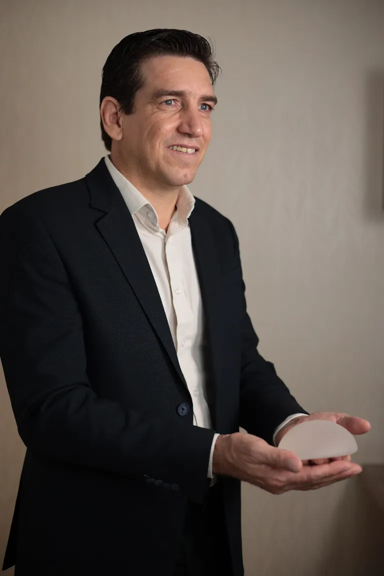 Cirurgião plástico